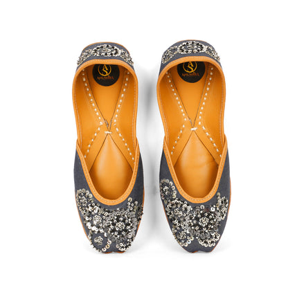 Sitara blue embellished jutti for women – sole and heel view