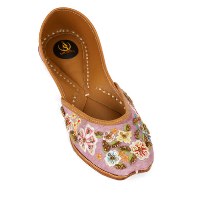 Lavender Phoolkari purple embellished jutti for women – additional detail view