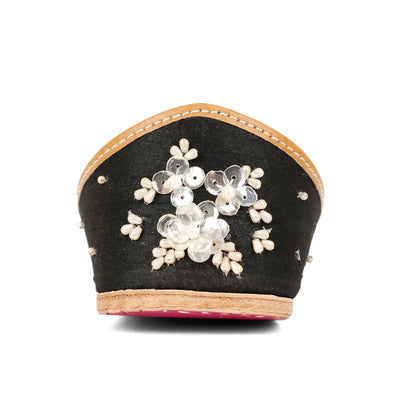 Ruh black embellished ethnic flats for women – additional product view