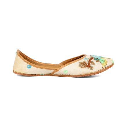Free Spirit white embellished ethnic flats for women – sole and heel view