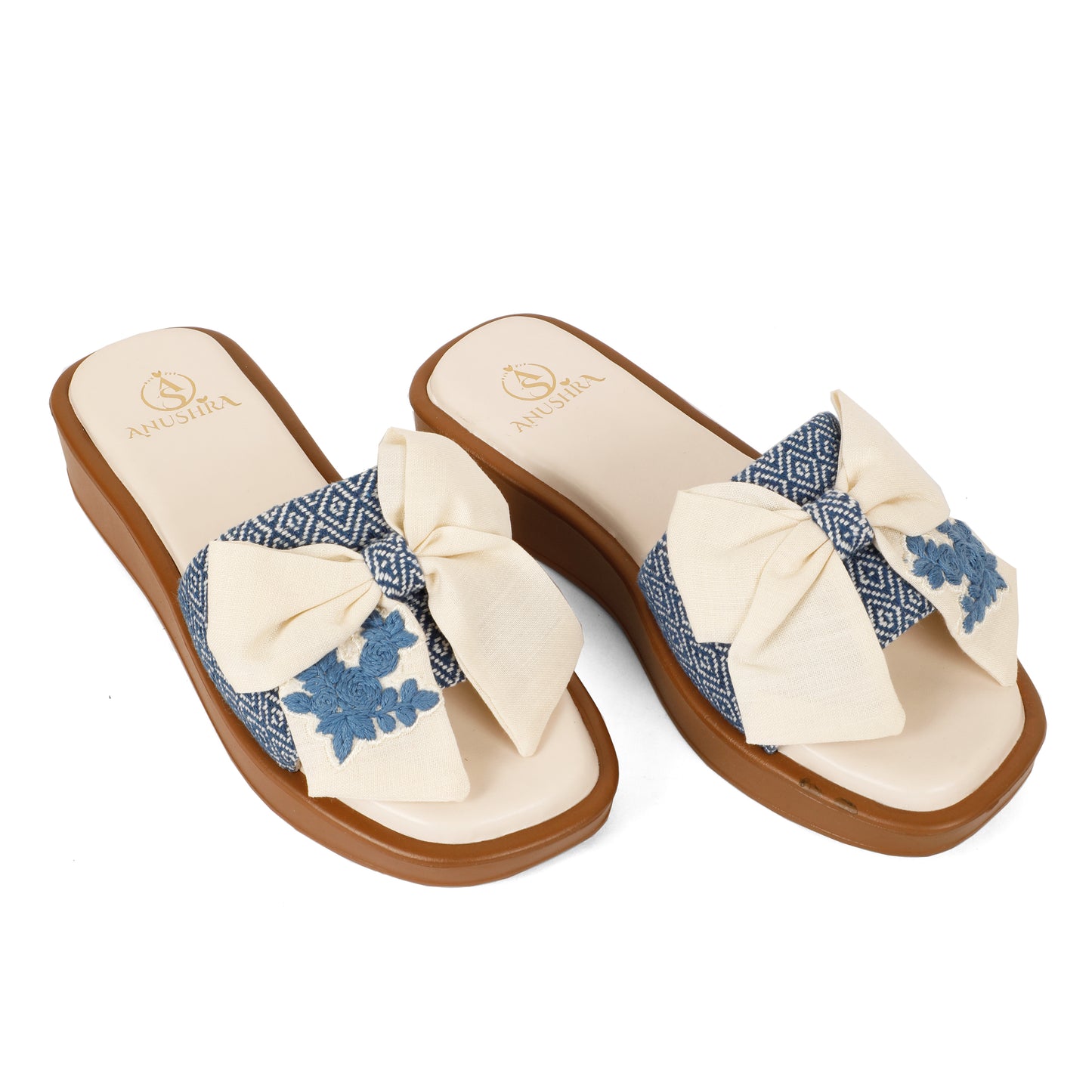 Neelaya Bow Bomber slider