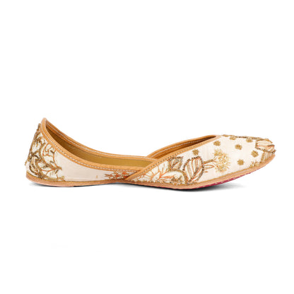 Heer white embellished jutti for women – additional detail view