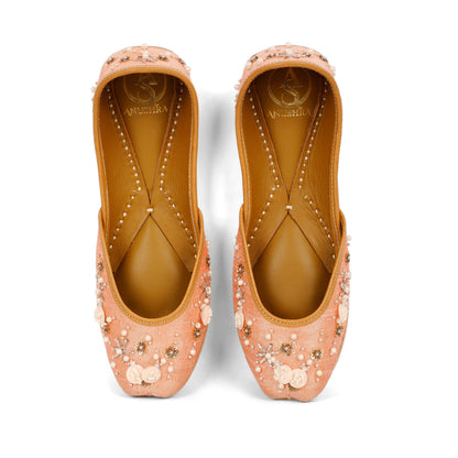 Rosy Pearl pink embellished jutti for women – sole and heel view