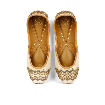 Ivory Veil white embellished jutti for women – sole and heel view