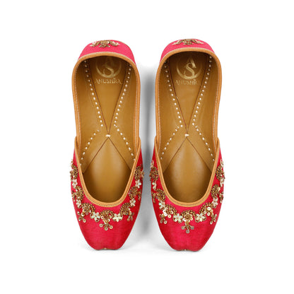Magenta pink embellished ethnic flats for women – sole and heel view