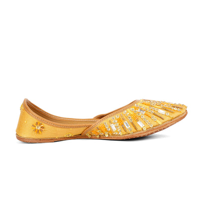 Sunehri Jaal gold embellished jutti for women – lifestyle view