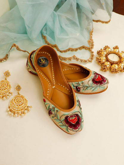 Gulrez white embellished jutti for women – front product view