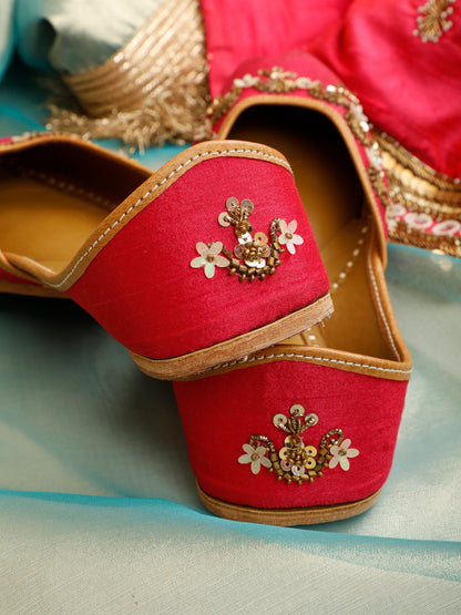 Magenta pink embellished ethnic flats for women – embellishment detail view