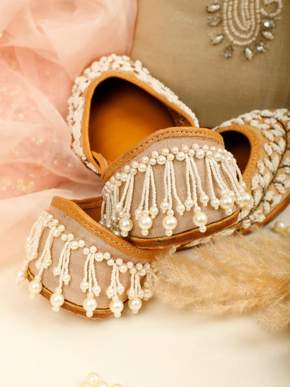 Moti Baag beige embellished ethnic flats for women – embellishment detail view