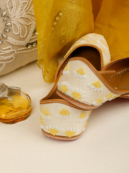 Sunehri Phool white embellished ethnic flats for women – embellishment detail view
