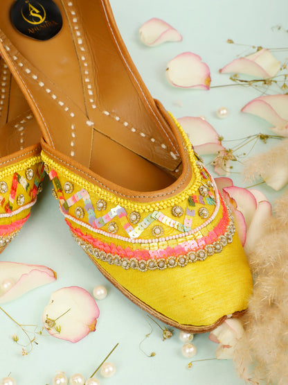 Yellow Pop yellow embellished ethnic flats for women – top product view