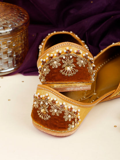 Nazneen pearl brown embellished jutti for women – embellishment detail view