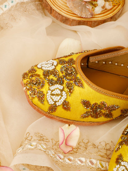 Sunshine yellow embellished ethnic flats for women – side product view
