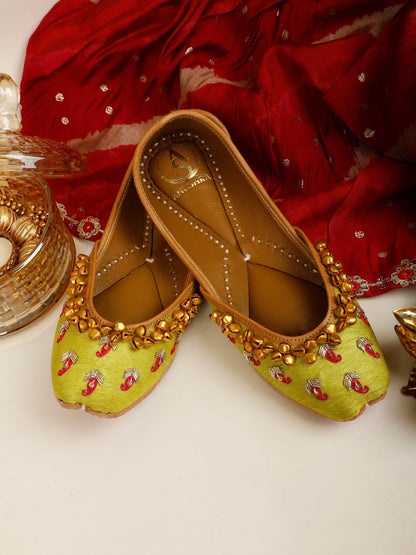 Gunguru green embellished ethnic flats for women – front product view