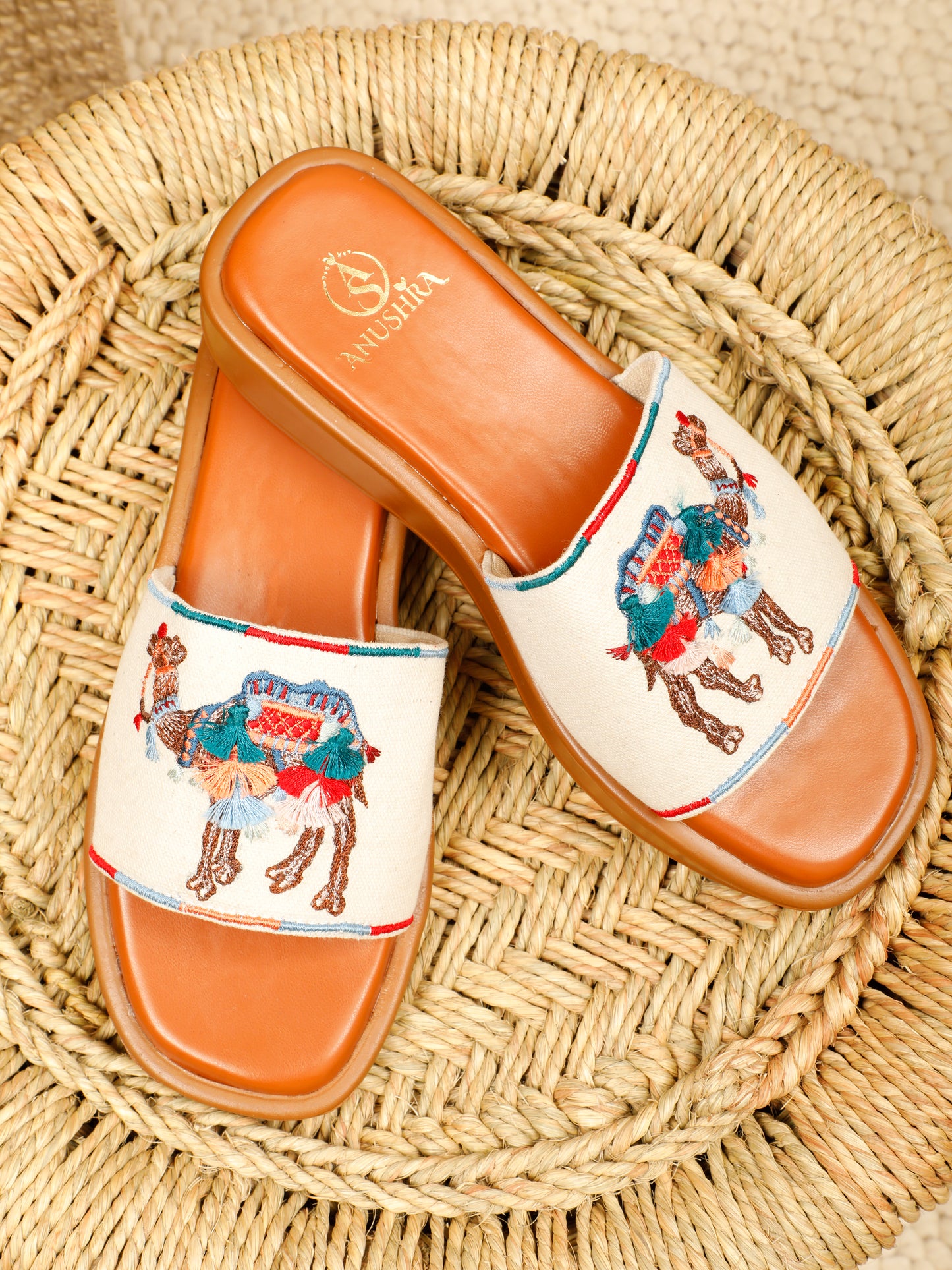 Caravan Bomber Slider