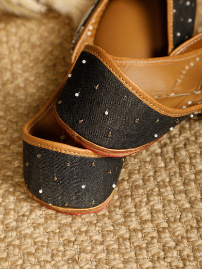 Fern black embellished jutti for women – embellishment detail view