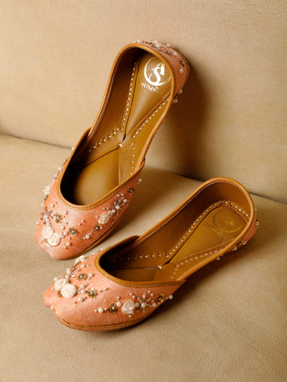 Rosy Pearl pink embellished jutti for women – side product view