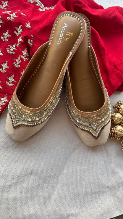 Janhan gold embellished half jutti for women – front product view